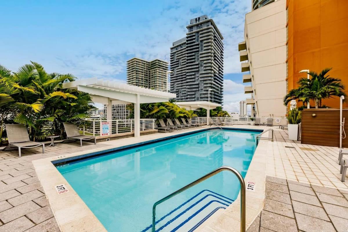 Palm Place Heart Of Miami With Parking Pool And Gym Экстерьер фото